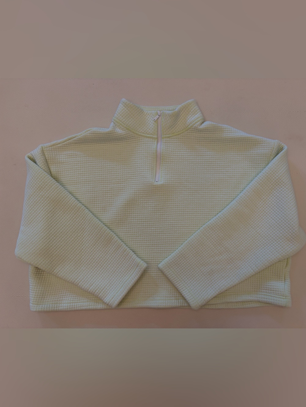 Nike Women cropped cream/lemon quarter zip- size large- like new